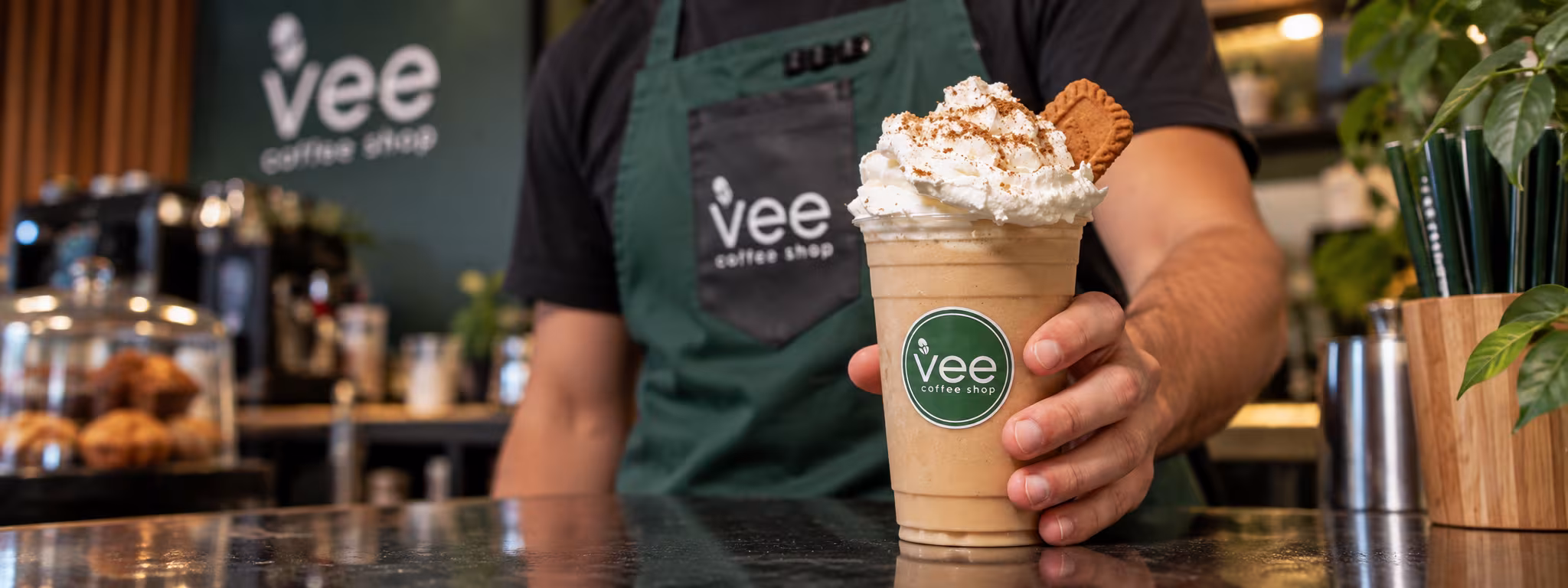 Vee coffee shop interior, a franchise brand managed by Urbano Mega in Spain
